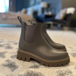 Dolce Vita waterproof boot